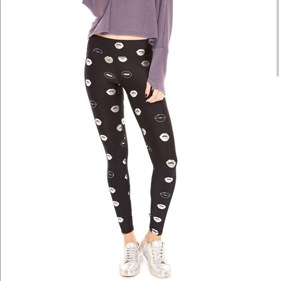 Terez Silver Lips Foil Leggings - Picture 1 of 7
